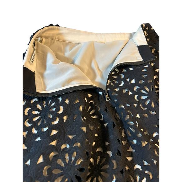 Alice + Olivia Viviana Cutout A-Line Skirt - Size 4 - Picture 9 of 13